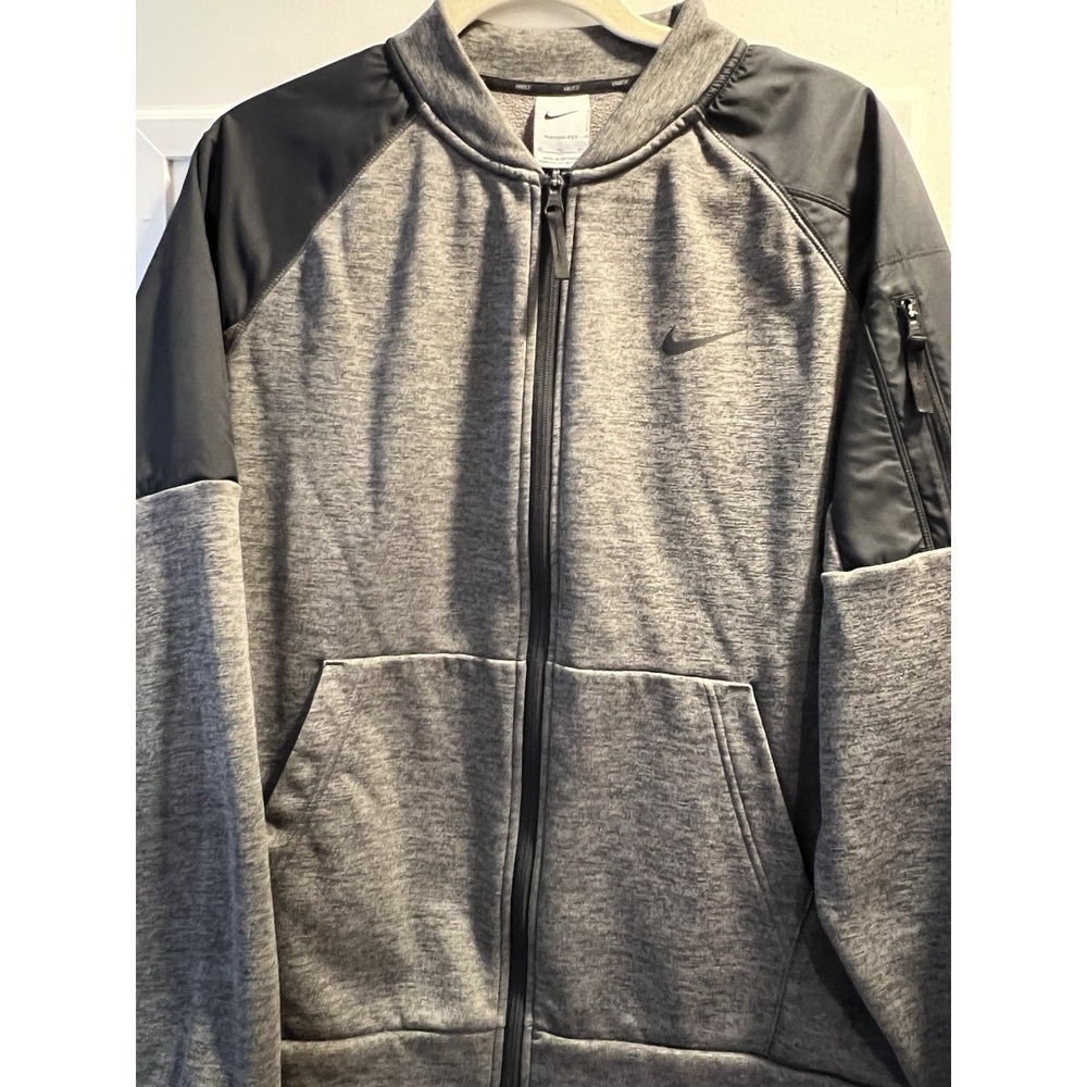 Nike Therma-FIT Mens XL Gray Black Full Zip Fleece Sweatshirt Pockets 54x27.5